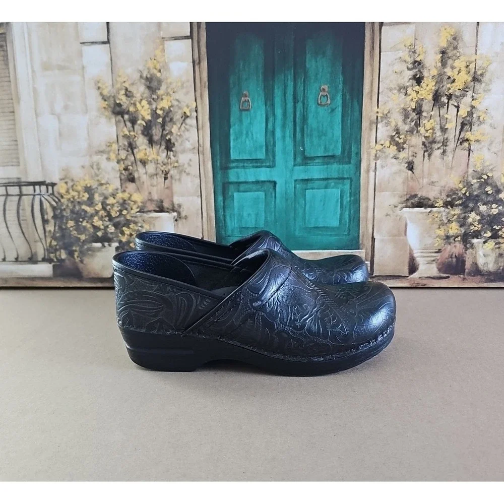 Dansko Clogs Women 41/10 5 Shoes Black Patent Leather Floral Professional Nurse